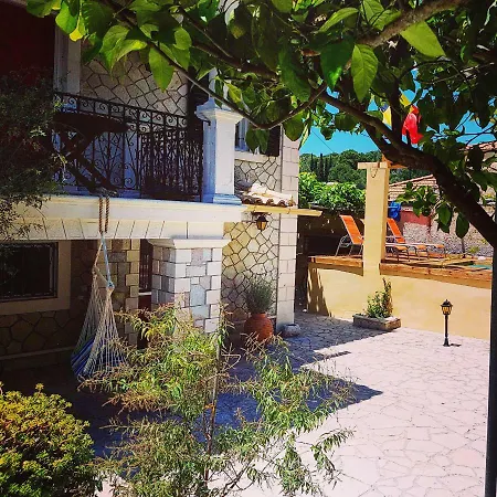 Villa Antoon Yírion Exterior photo